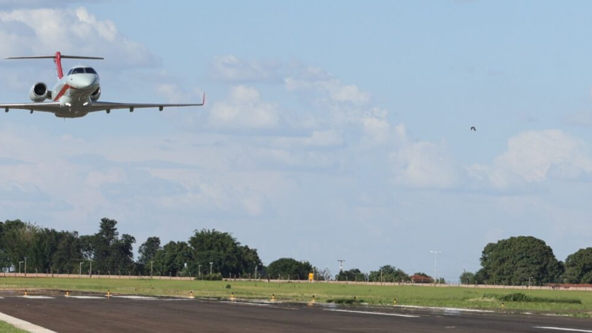 Aeroporto de Dourados contabiliza mais de 10 mil movimentações em 15 meses