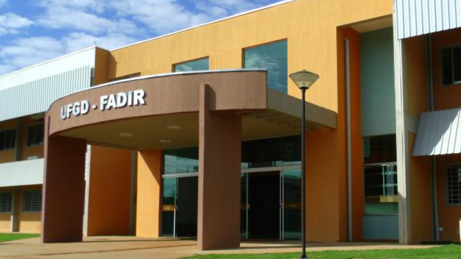 Edital de abertura de inscrições do vestibular 2027 da UFGD será publicado na segunda-feira