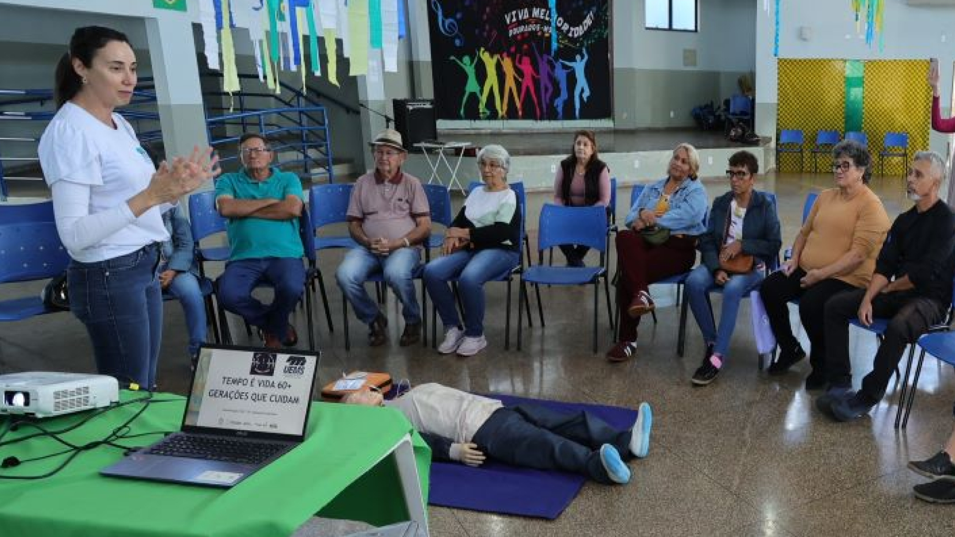 Prefeitura de Dourados e Uems capacitam idosos e cuidadores em primeiros socorros
